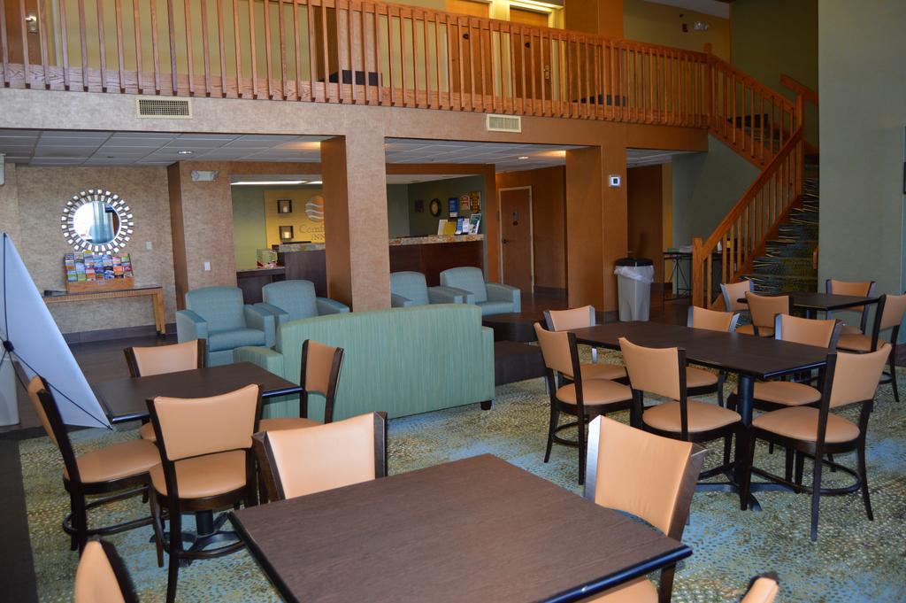 Comfort Inn Pine Grove I-81 Hershey Area Bagian luar foto