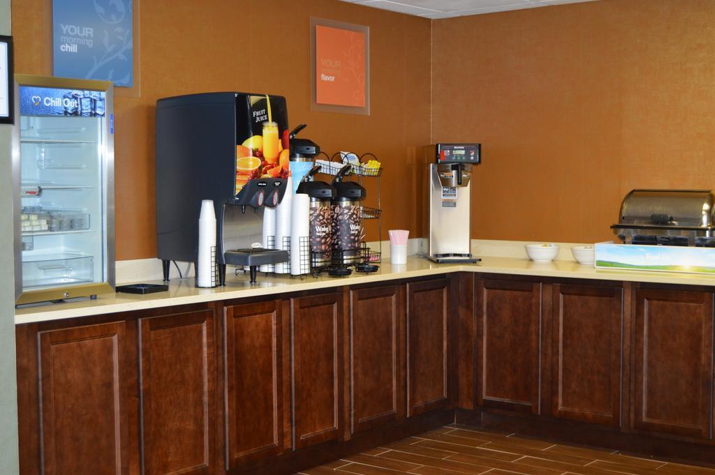 Comfort Inn Pine Grove I-81 Hershey Area Bagian luar foto