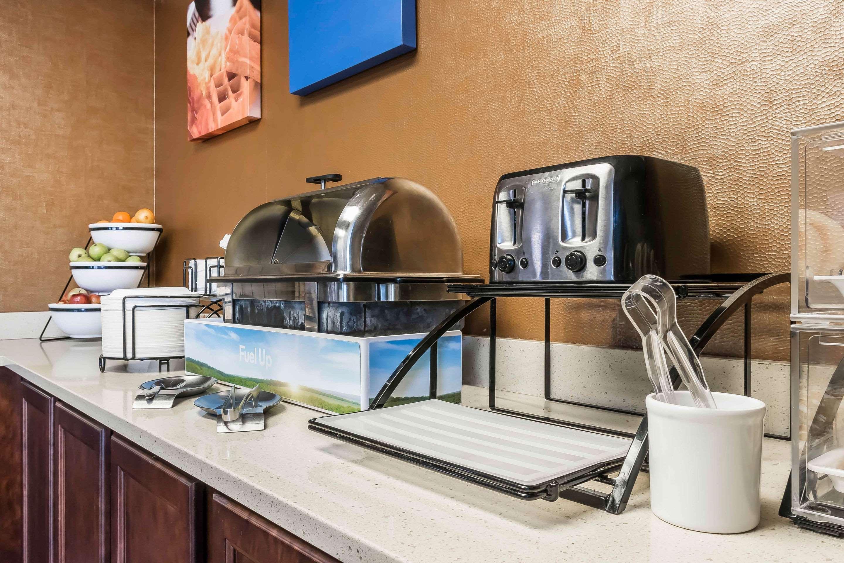 Comfort Inn Pine Grove I-81 Hershey Area Bagian luar foto